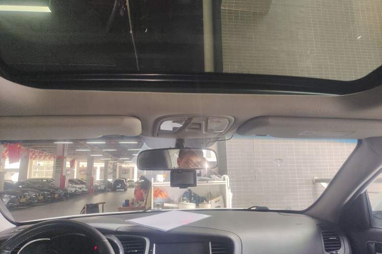 Used Kia K5 2014 2.0L Automatic LUXURY Headliner