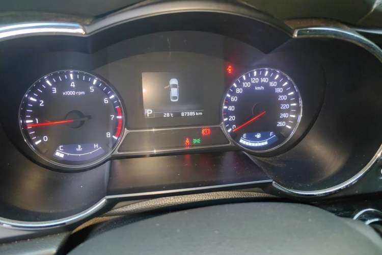 Used Kia K5 2014 2.0L Automatic LUXURY Instrument Cluster