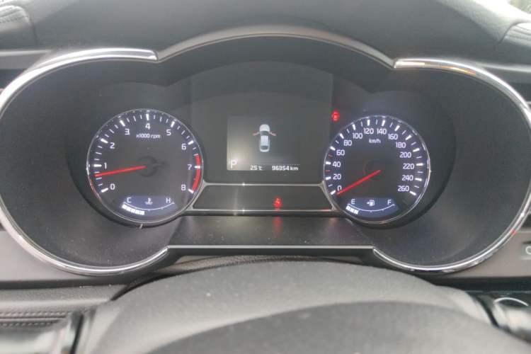 Used Kia K5 2014 2.0L Automatic LUXURY Instrument Cluster