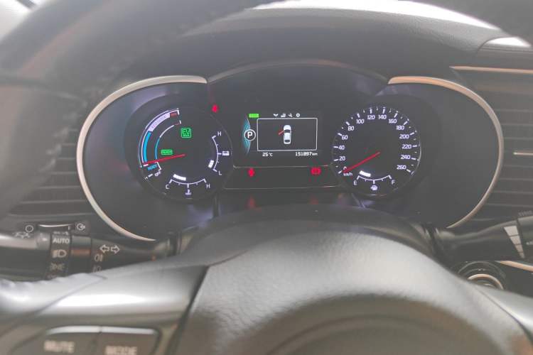 Used Kia K5 2014 2.0L Hybrid Luxury Edition Instrument Cluster