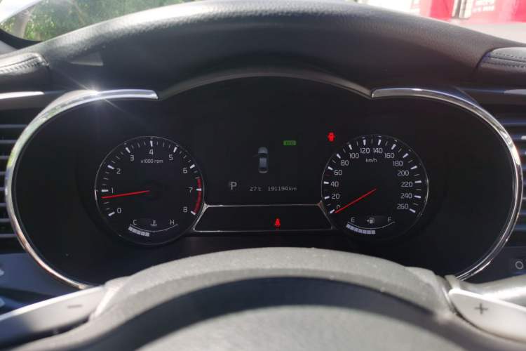 Used Kia K5 2014 2.0T Automatic T-PREMIUM Instrument Cluster
