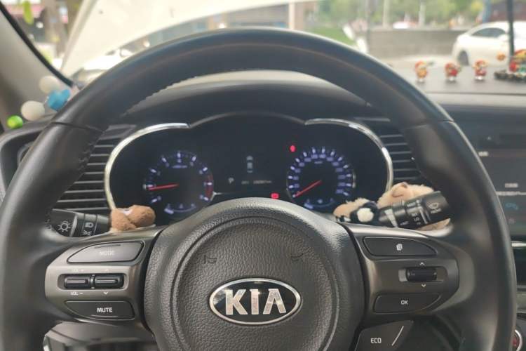 Used Kia K5 2014 2.0L Automatic LUXURY Instrument Cluster
