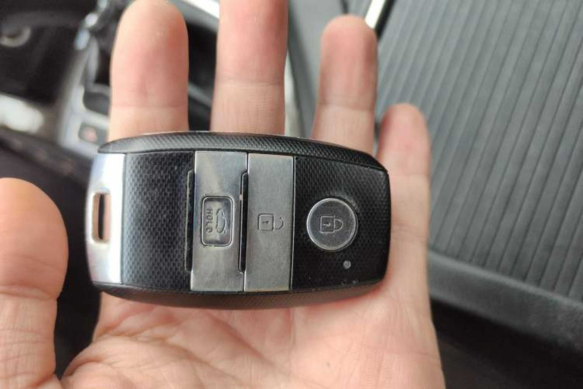 Used Kia K5 2014 2.0L Automatic LUXURY Interior 1