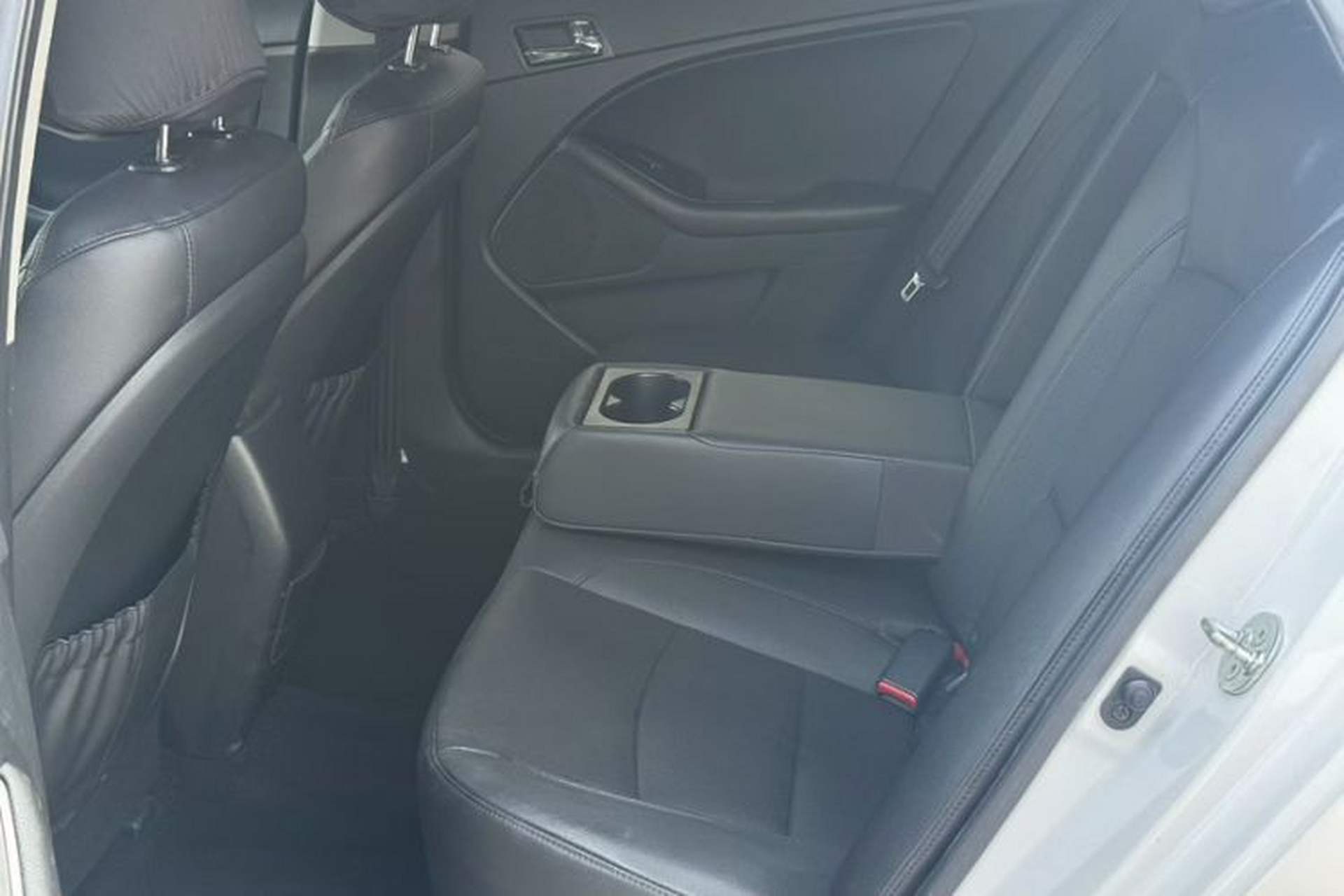 Used Kia K5 2014 2.0L Automatic LUXURY Interior 1