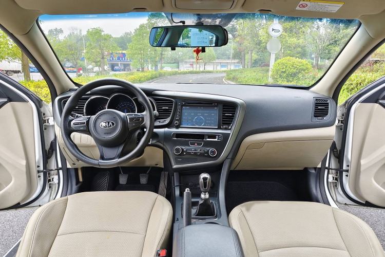 Used Kia K5 2014 2.0L Manual GL Interior 1