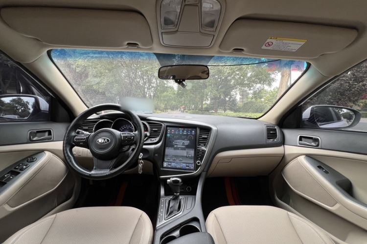Used Kia K5 2014 2.0L Automatic GL Interior 1