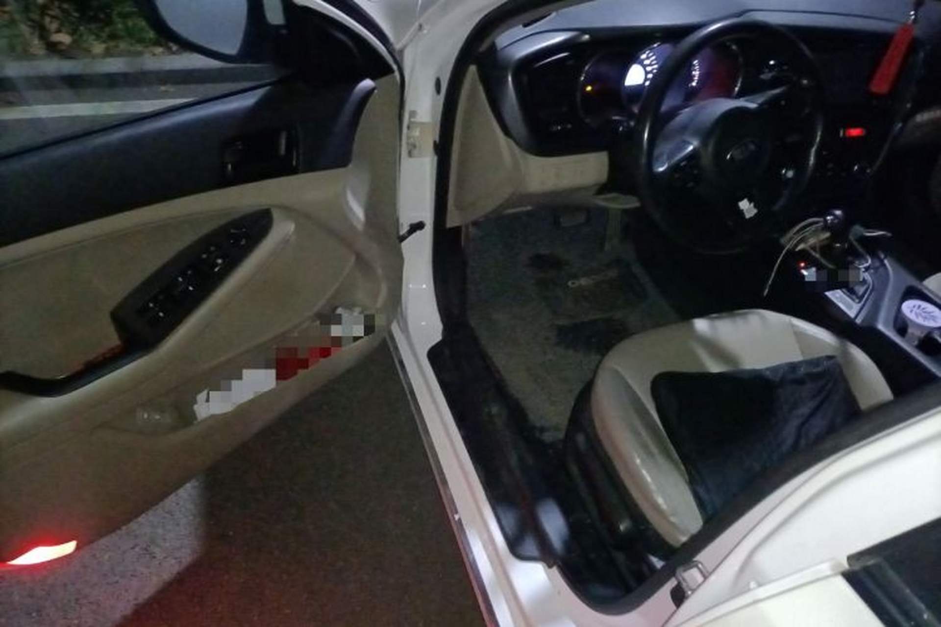 Used Kia K5 2014 2.0L Automatic GL Interior 3