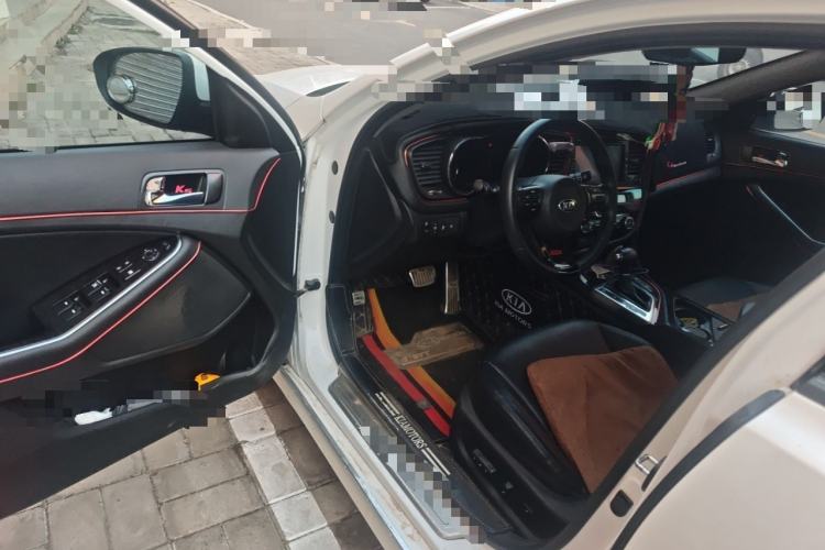 Used Kia K5 2014 2.0L Automatic LUXURY Interior 3