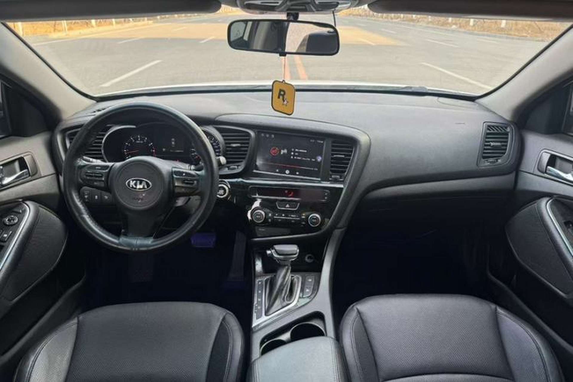 Used Kia K5 2014 2.0L Automatic LUXURY Interior 3