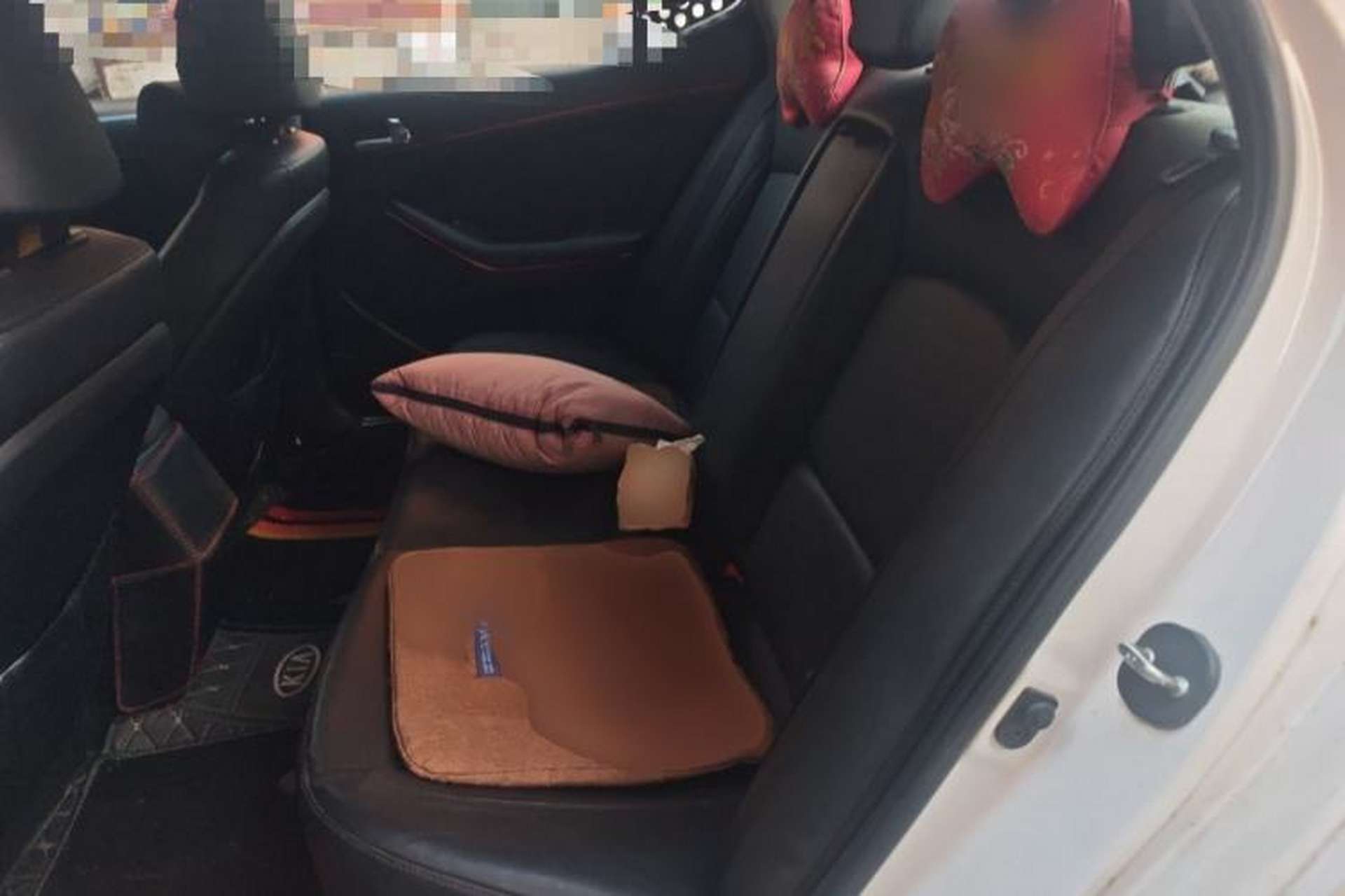 Used Kia K5 2014 2.0L Automatic LUXURY Interior 4