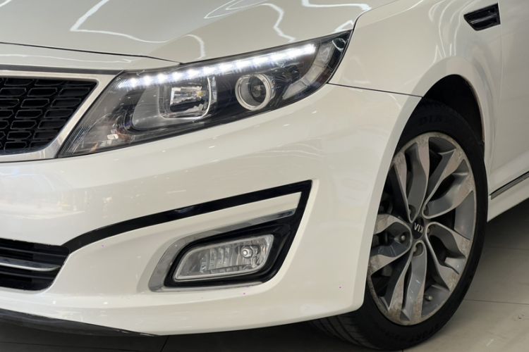 Used Kia K5 2014 2.0L Automatic LUXURY Left Front Headlight