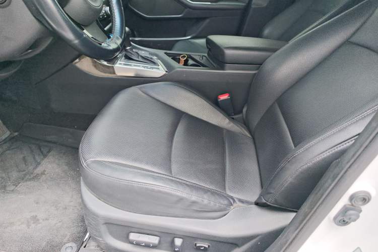 Used Kia K5 2014 2.0L Automatic LUXURY Left Front Seat