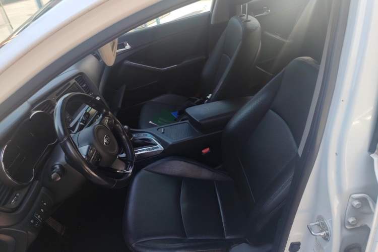 Used Kia K5 2014 2.0L Automatic LUXURY Left Front Seat