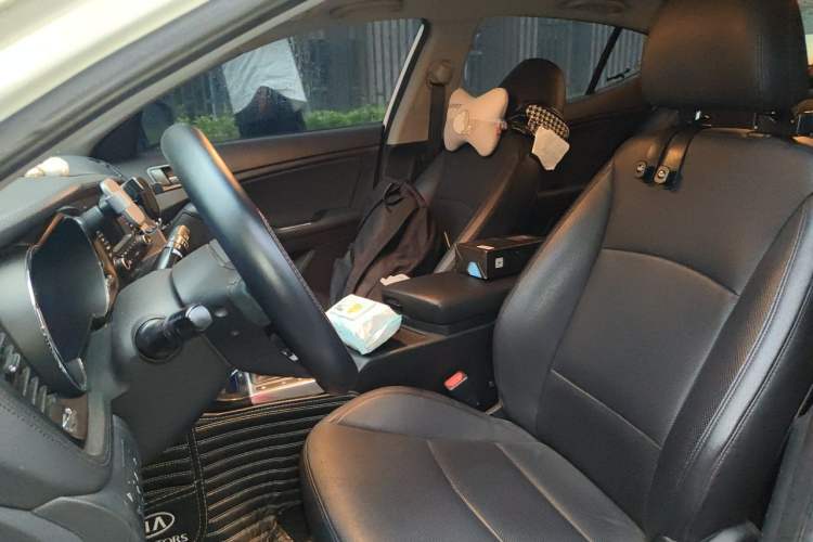 Used Kia K5 2014 2.0L Automatic LUXURY Left Front Seat