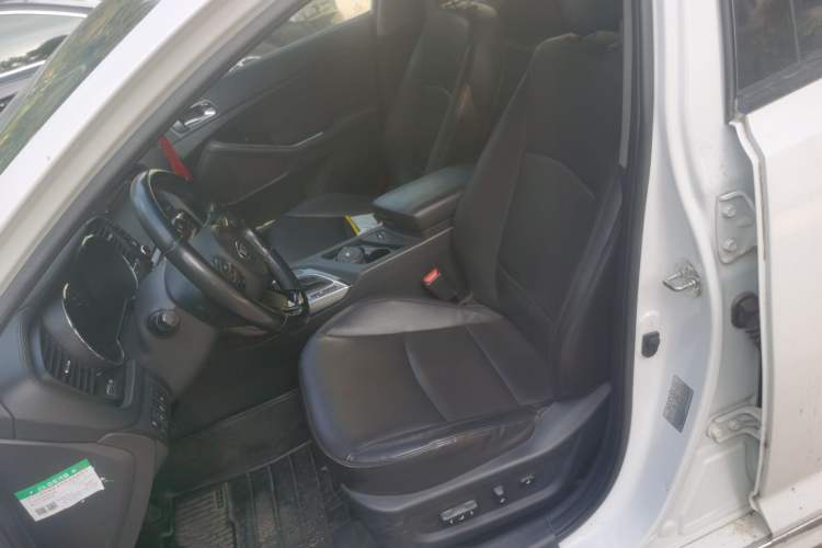 Used Kia K5 2014 2.0L Automatic LUXURY Left Front Seat