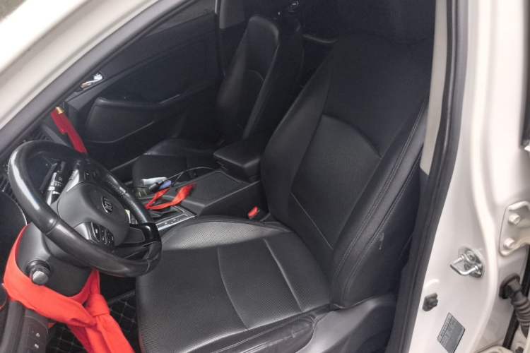 Used Kia K5 2014 2.0L Automatic LUXURY Left Front Seat