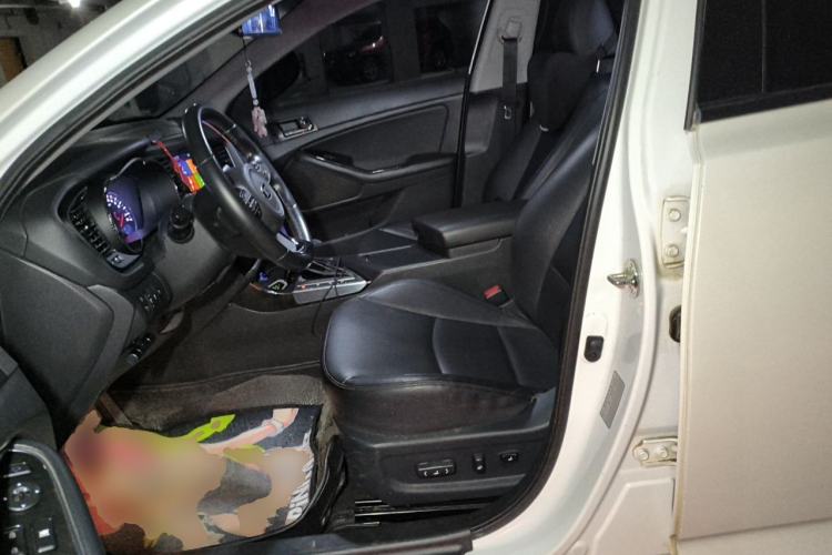 Used Kia K5 2014 2.0L Automatic LUXURY Left Front Seat