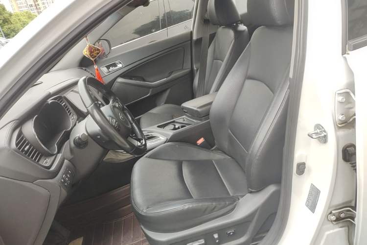 Used Kia K5 2014 2.0L Automatic LUXURY Left Front Seat