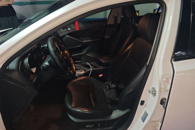 Used Kia K5 2014 2.0L Automatic LUXURY Left Front Seat
