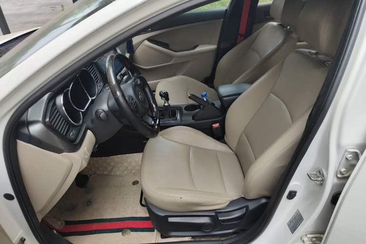 Used Kia K5 2014 2.0L Manual GL Left Front Seat
