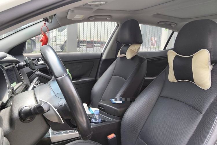 Used Kia K5 2014 2.0L Automatic LUXURY Left Front Seat