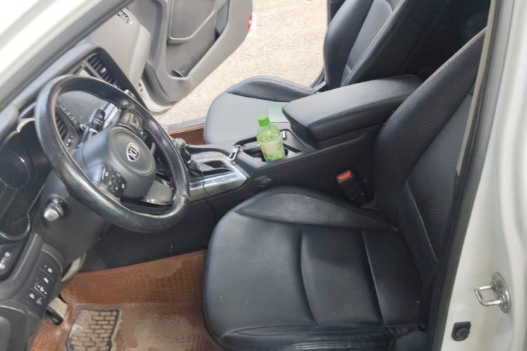 Used Kia K5 2014 2.0L Automatic LUXURY Left Front Seat