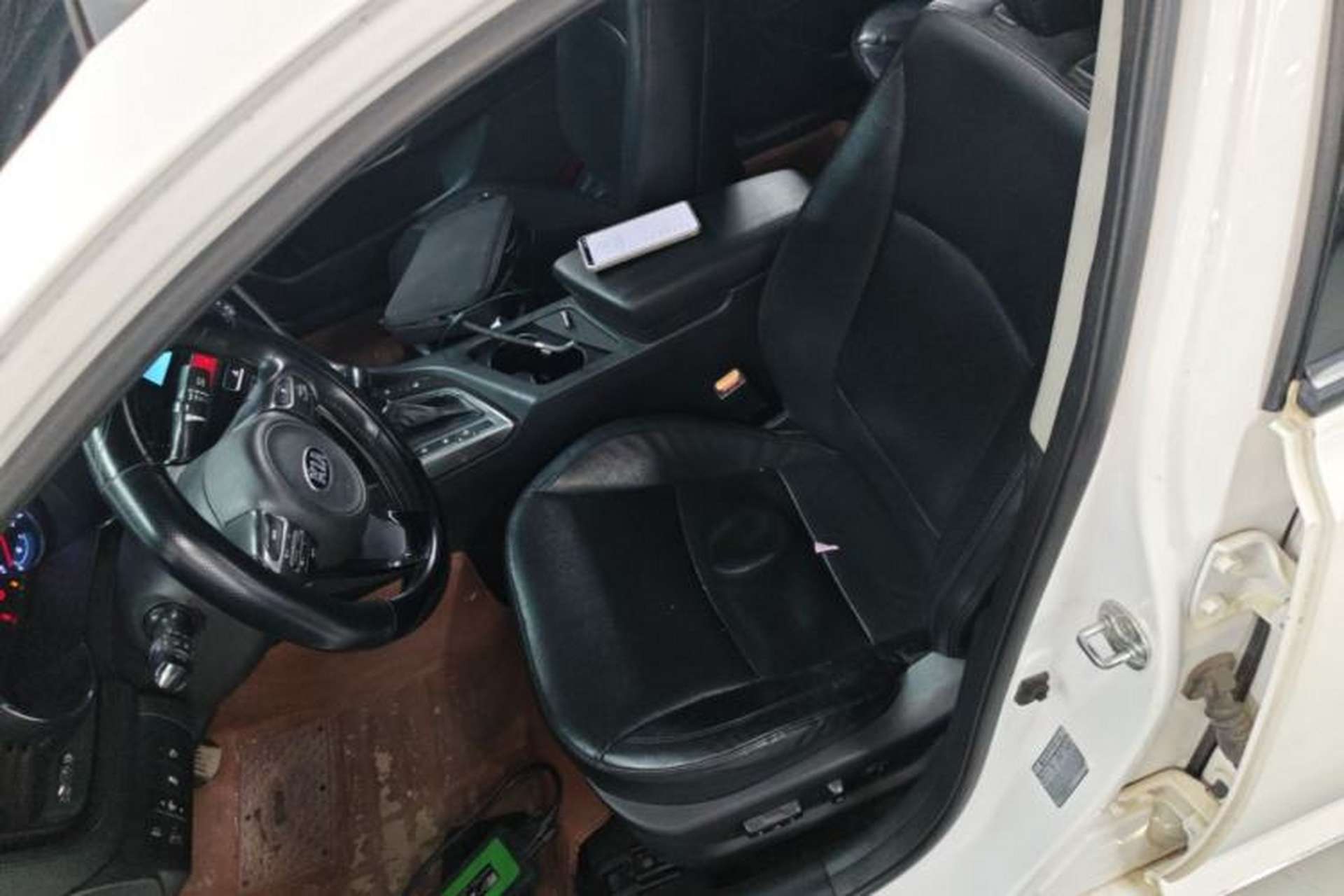 Used Kia K5 2014 2.0L Automatic LUXURY Left Front Seat