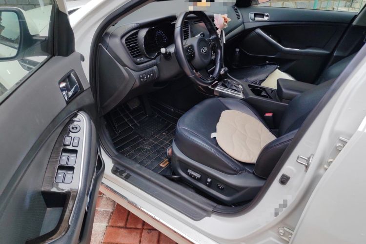 Used Kia K5 2014 2.0L Automatic LUXURY Left Front Seat