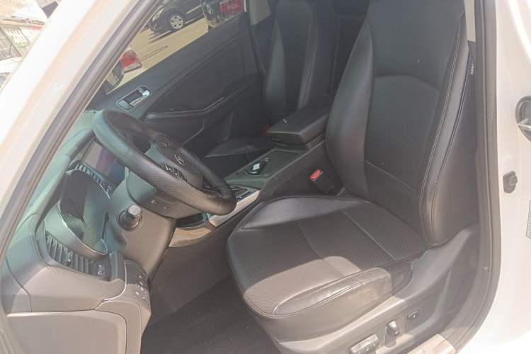 Used Kia K5 2014 2.0L Automatic LUXURY Left Front Seat