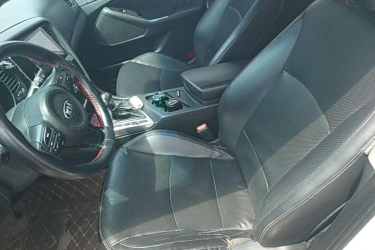 Used Kia K5 2014 2.0L Automatic LUXURY Left Front Seat