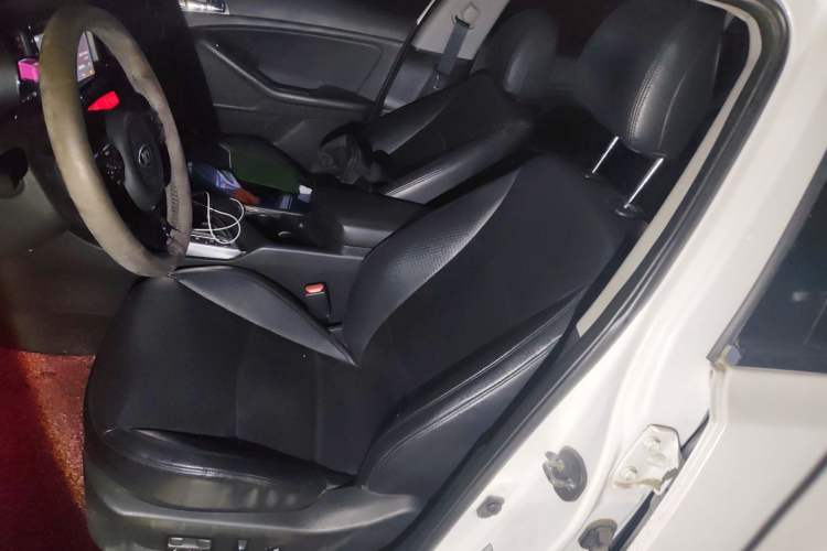 Used Kia K5 2014 2.0L Automatic LUXURY Left Front Seat