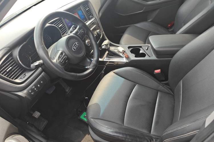 Used Kia K5 2014 2.0L Automatic LUXURY Left Front Seat