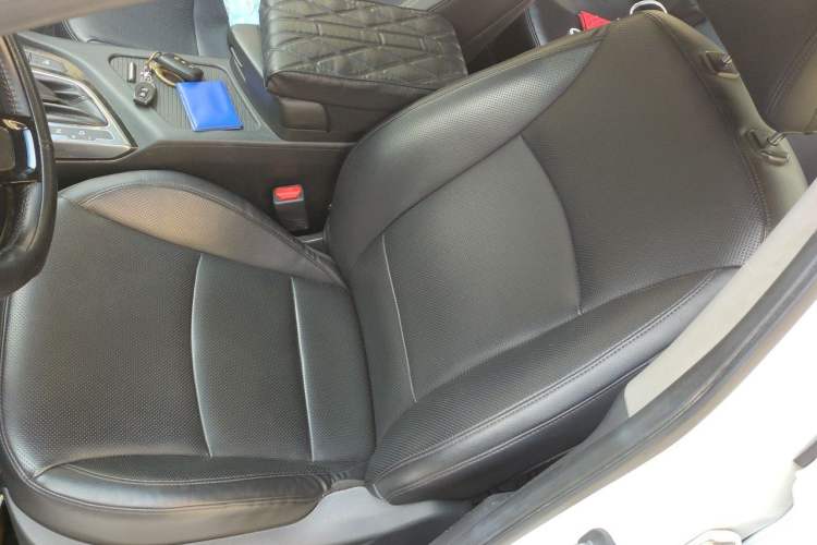 Used Kia K5 2014 2.0L Automatic LUXURY Left Front Seat