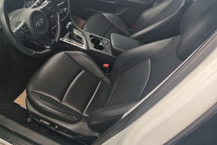 Used Kia K5 2014 2.0L Automatic LUXURY Left Front Seat
