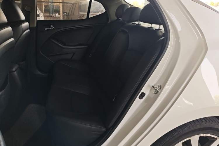 Used Kia K5 2014 2.0L Automatic LUXURY Left Rear Seat