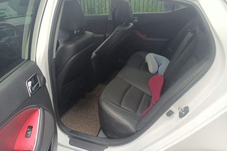 Used Kia K5 2014 2.0L Automatic LUXURY Left Rear Seat