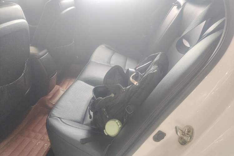 Used Kia K5 2014 2.0L Automatic LUXURY Left Rear Seat