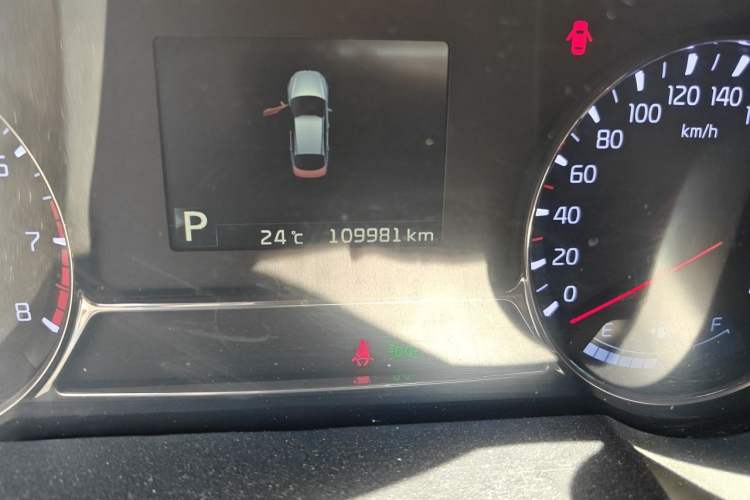 Used Kia K5 2014 2.0L Automatic LUXURY Odometer Close Up