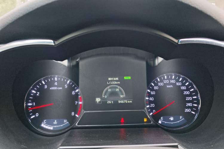 Used Kia K5 2014 2.0L Automatic LUXURY Odometer Close Up