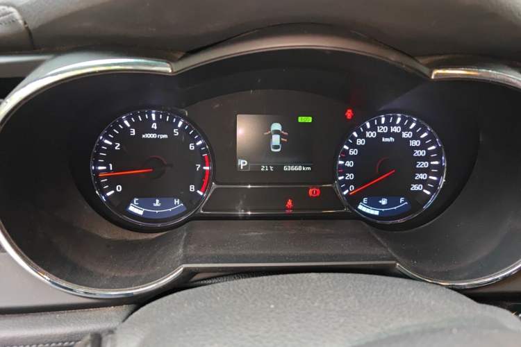 Used Kia K5 2014 2.0L Automatic LUXURY Odometer Close Up