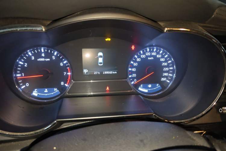 Used Kia K5 2014 2.0L Automatic LUXURY Odometer Close Up