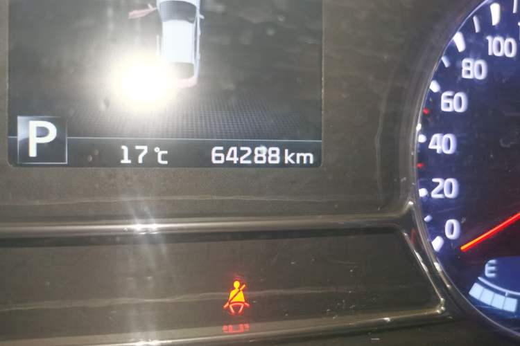 Used Kia K5 2014 2.0L Automatic LUXURY Odometer Close Up