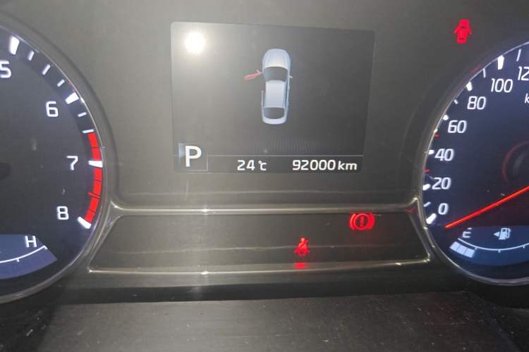 Used Kia K5 2014 2.0L Automatic LUXURY Odometer Close Up