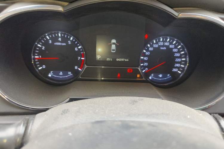 Used Kia K5 2014 2.0L Automatic LUXURY Odometer Close Up