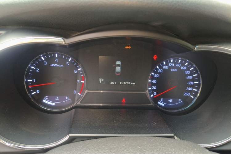 Used Kia K5 2014 2.0L Automatic LUXURY Odometer Close Up