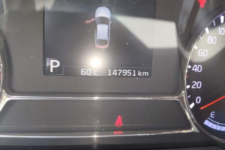 Used Kia K5 2014 2.0L Automatic LUXURY Odometer Close Up