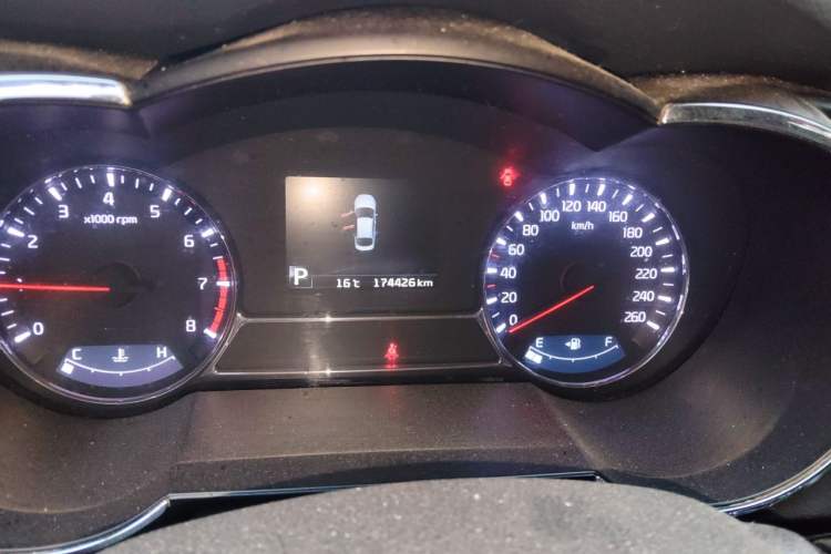 Used Kia K5 2014 2.0L Automatic LUXURY Odometer Close Up