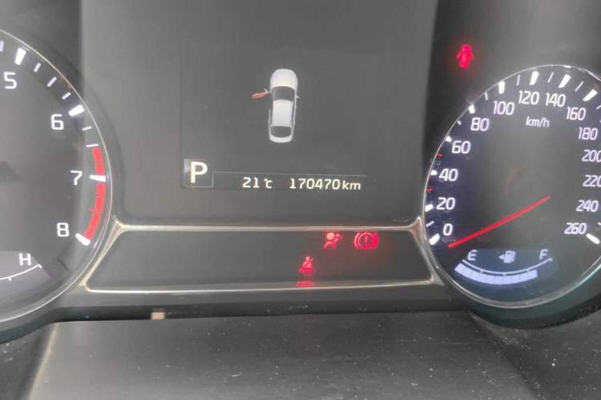 Used Kia K5 2014 2.0L Automatic LUXURY Odometer Close Up