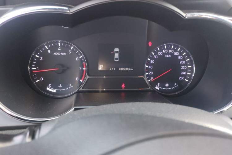 Used Kia K5 2014 2.0L Automatic LUXURY Odometer Close Up