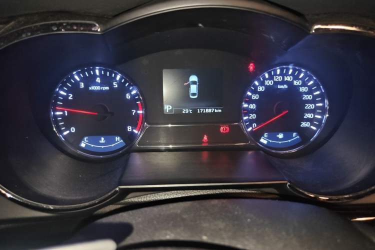 Used Kia K5 2014 2.0L Automatic LUXURY Odometer Close Up